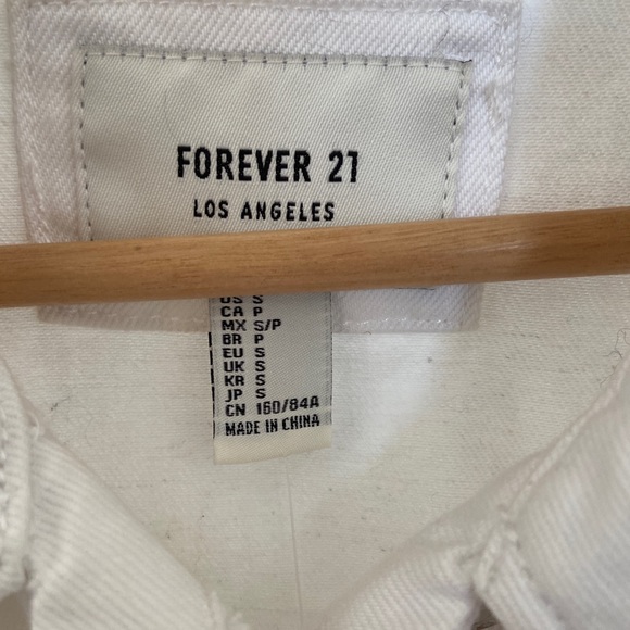 FOREVER 21 WHITE DENIM JACKET - Picture 2 of 7